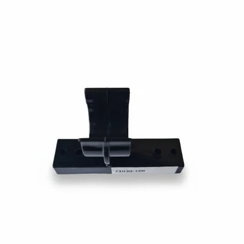 Broil King BIC CLIP LEG KICK PLATE RESIN