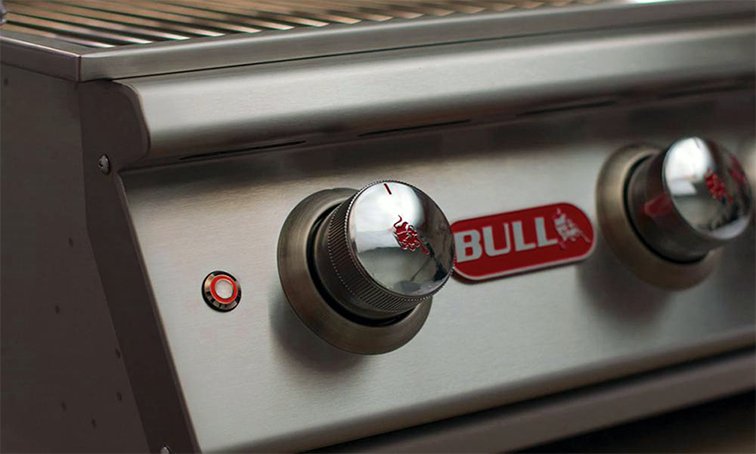 Bull Angus, Built-In