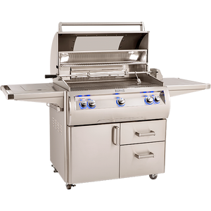 FireMagic Echelon E790S mit geöffnetem Deckel