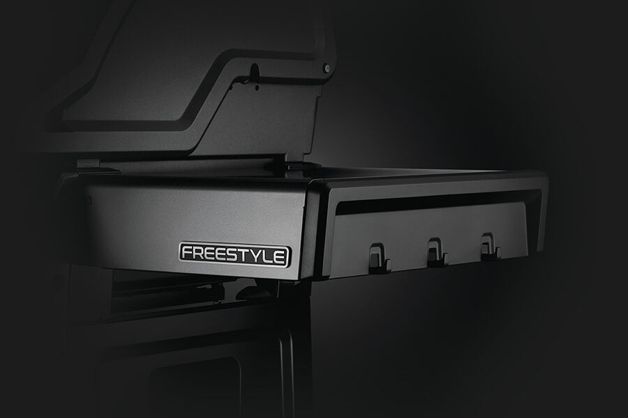 Seitenablage Napoleon Freestyle 365 Gasgrill mit Sizzle Zone