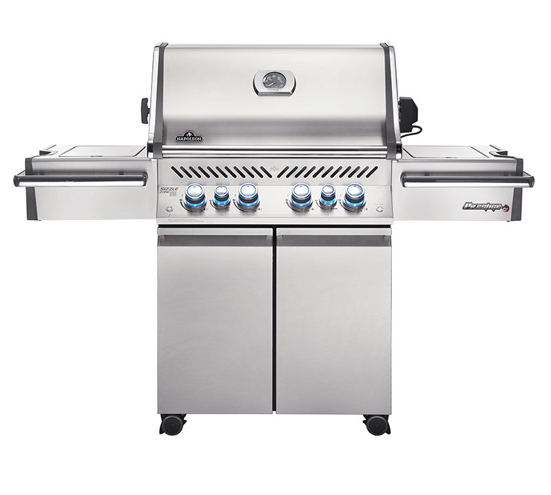 Frontansicht Napoleon Prestige PRO 500 Gasgrill, Edelstahl, inkl. Drehspieß
