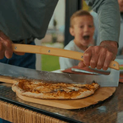 Solo Stove Pi Pizzaschneider Wiegemesser - Grillstar.deSolo Stove Pi Pizzaschneider WiegemesserSolo StoveGrillstar.de