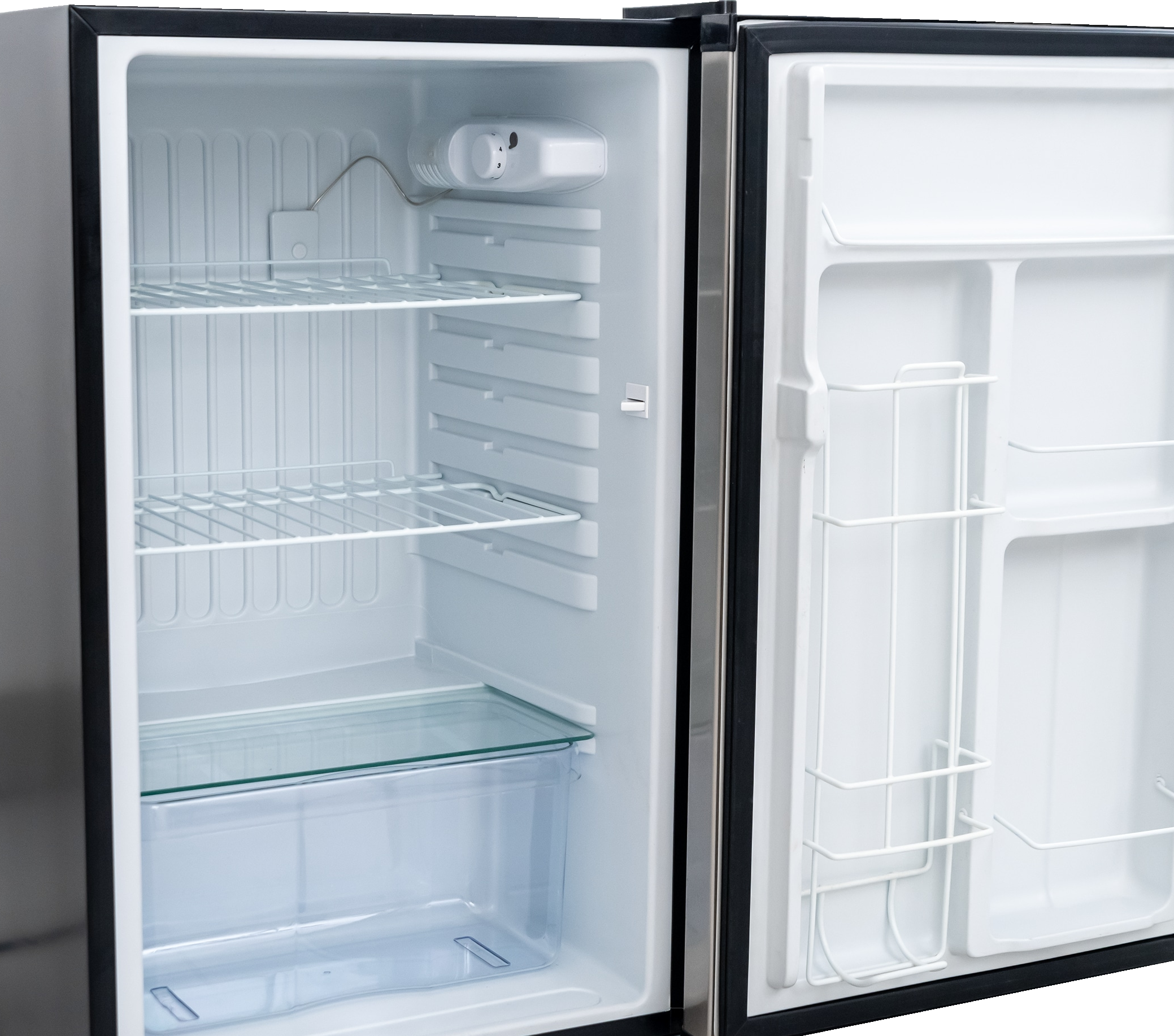 Bull Kühlschrank geöffnet