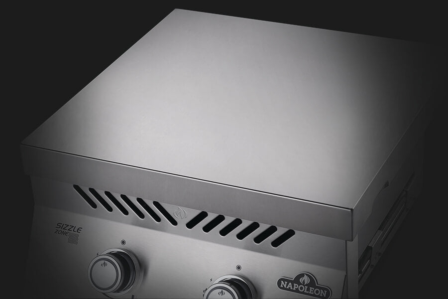 Napoleon 700er Serie doppelte Sizzle Zone, groß, Built-In, abgedeckt